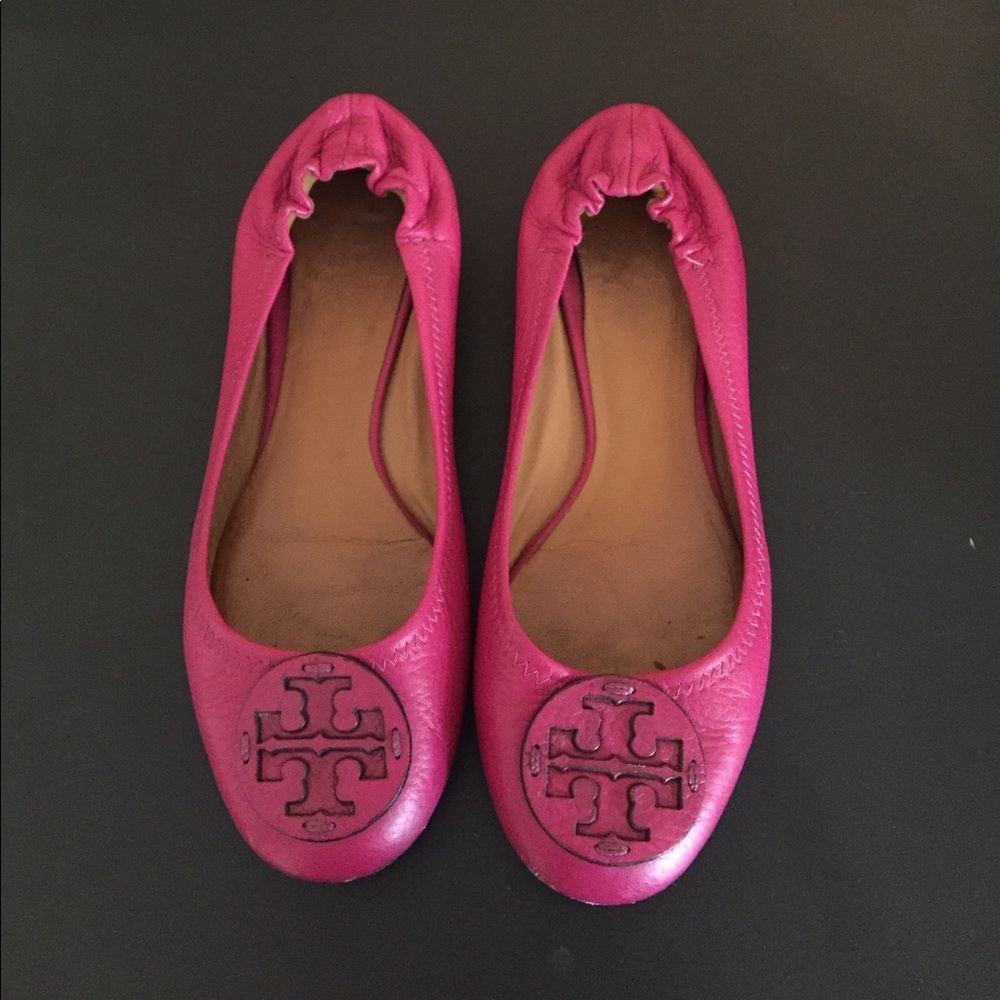Tory Burch Fuscia reva flats
